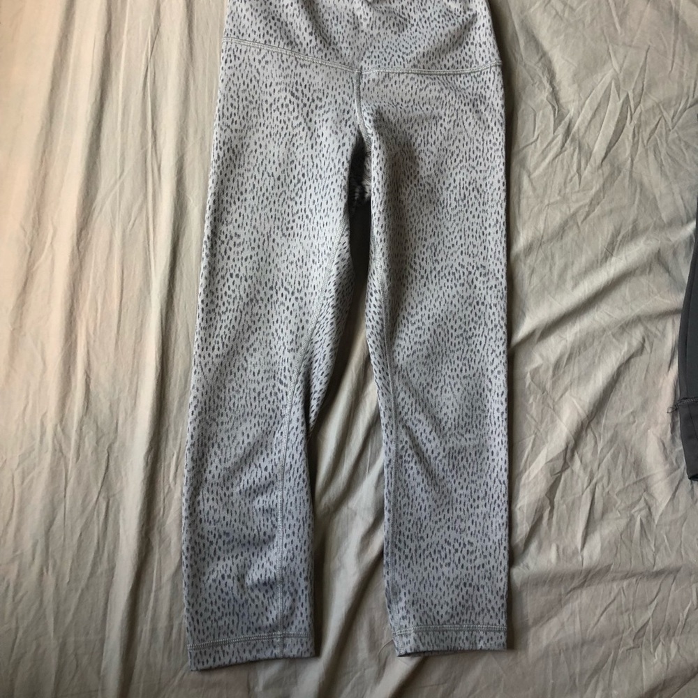 Athletic wear - Picture 4 of 7